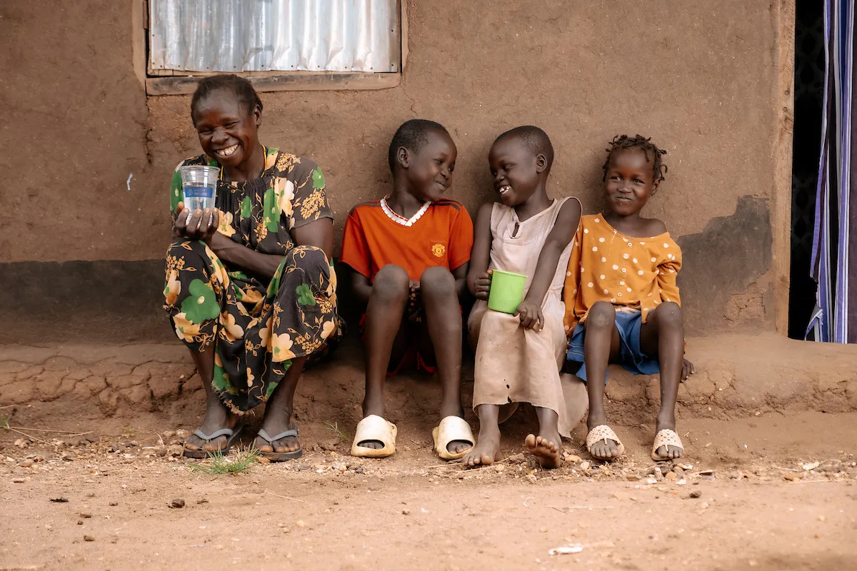 Mindraa and her children