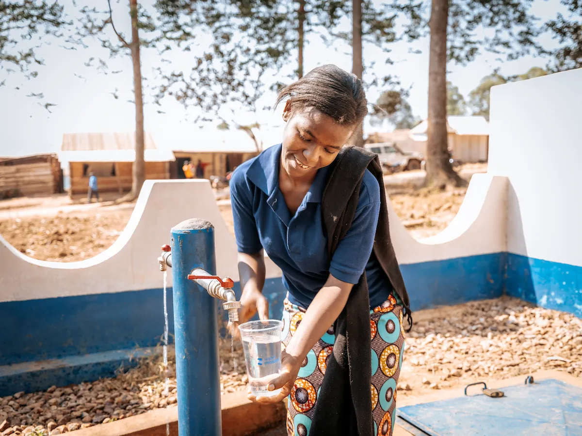 Jackline accessing safe water