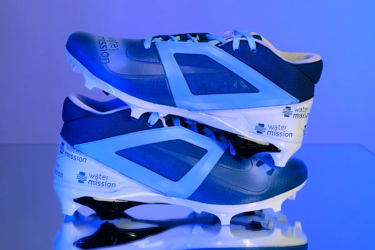 Leonard Williams's Water Mission cleats