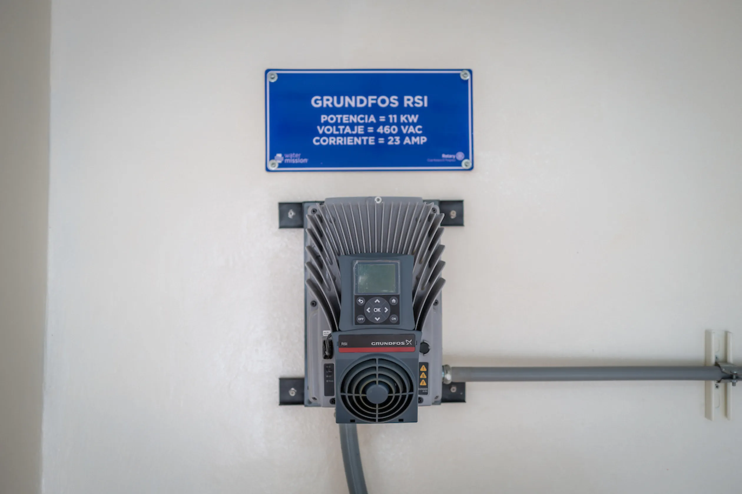Grundfos RSI power inverter