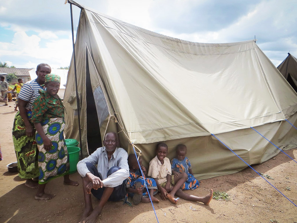 People find shelter in displacement camps after Malawi flooding