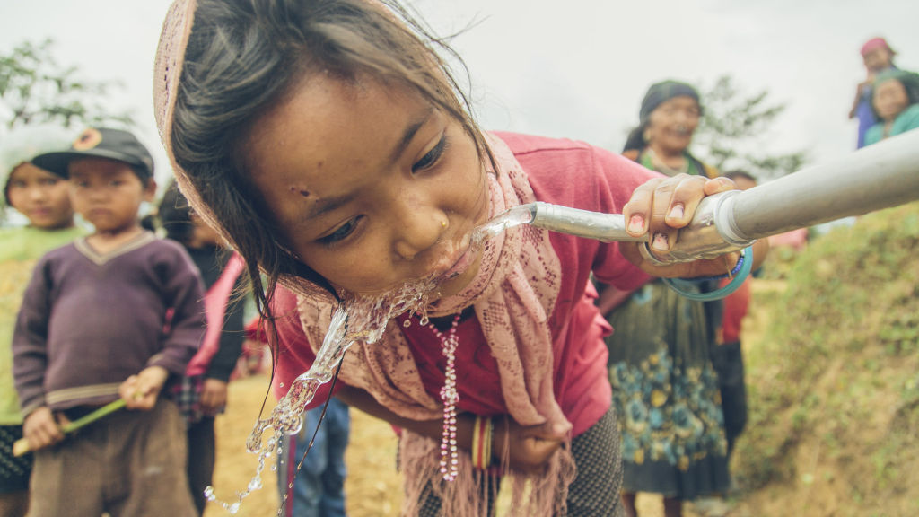 Pokhari girl drinks safe water | Nepal Earthquake