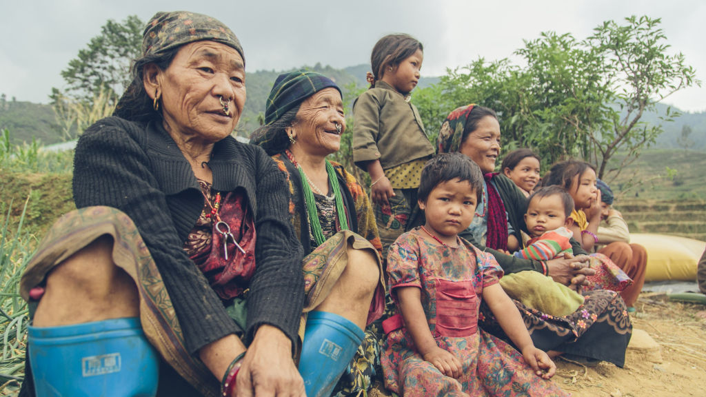 Pokhari women and kids | Nepal Earthquake