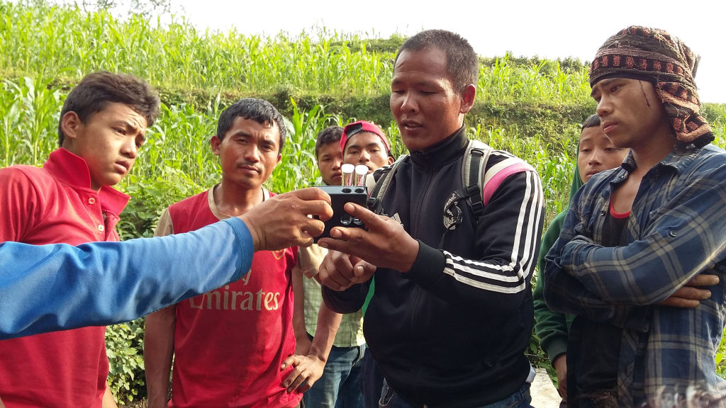 Suk teaching Keura | Nepal Earthquake