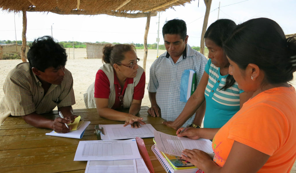 Water Mission Peru Staff meet with the Safe Water Committee