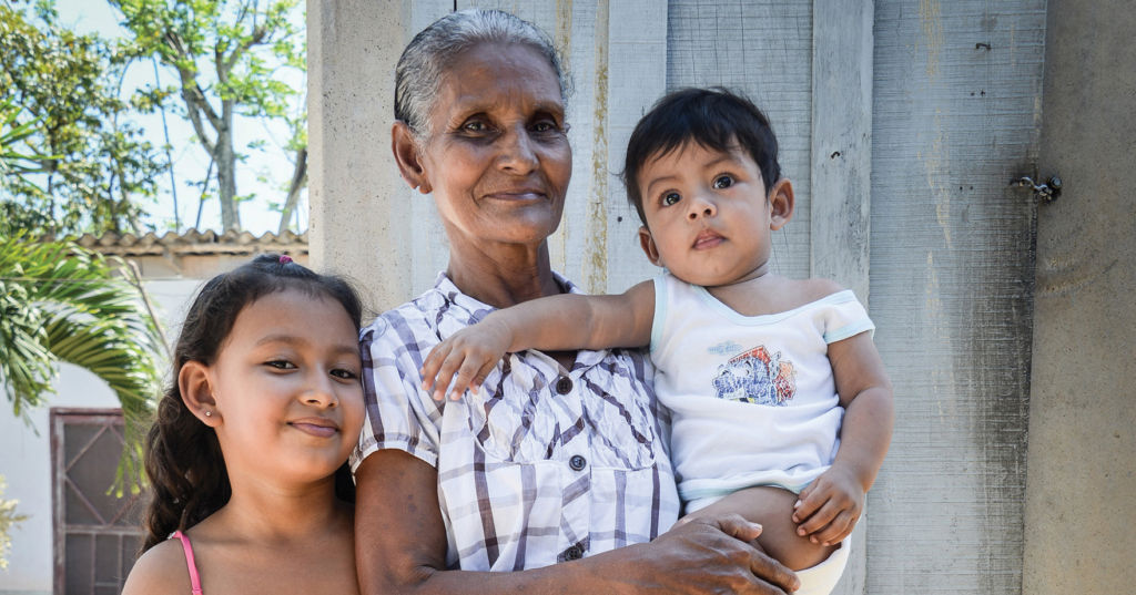 Estella with her grandchildren | Water Mission in Honduras
