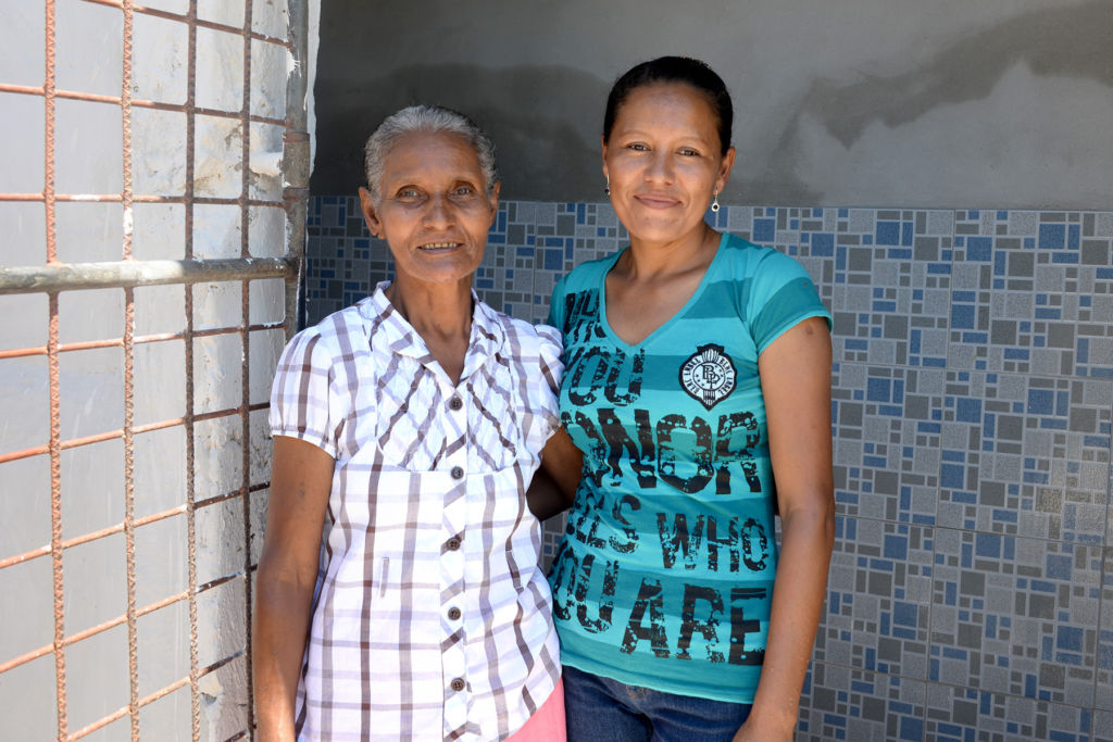 Estella with the safe water system operator | Honduras