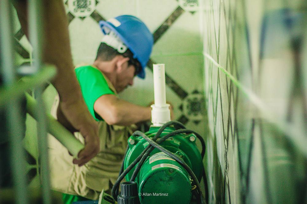 A Water Mission safe water treatment system is installed in Honduras.