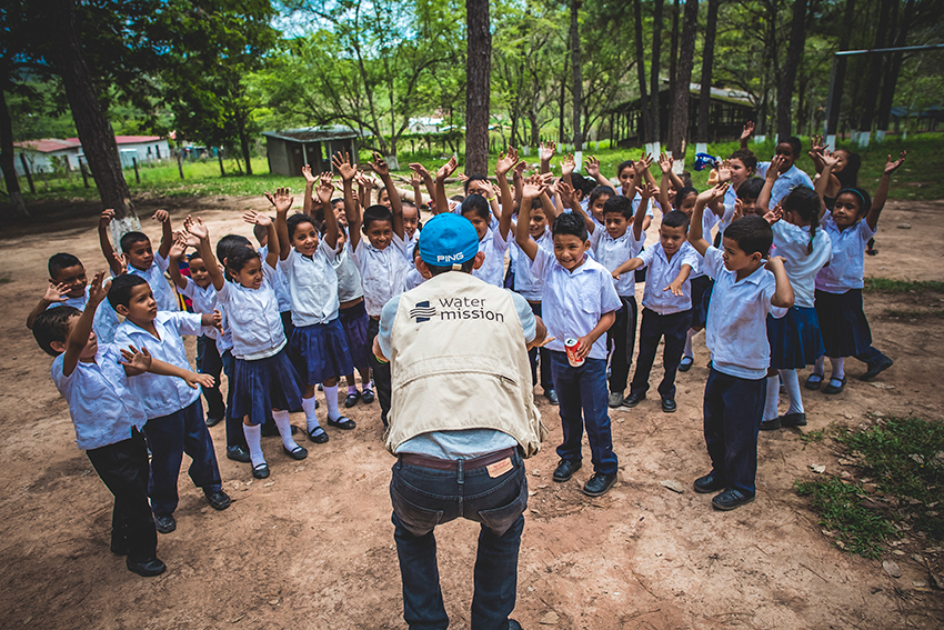 Children rejoice because of safe water!