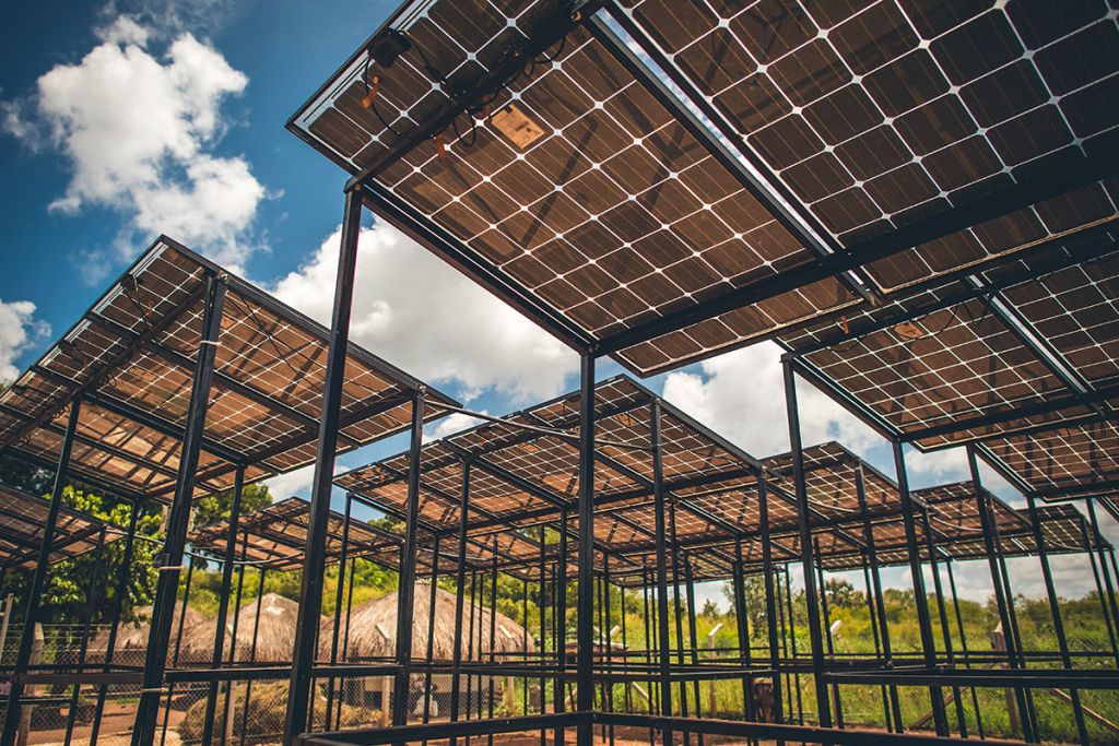 Large-scale solar arrays in Bidi Bidi refugee settlement
