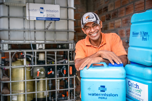 Water Mission system operator Hildebrando Ruiz Hildebrando Ruiz in Nina Rumi, Peru